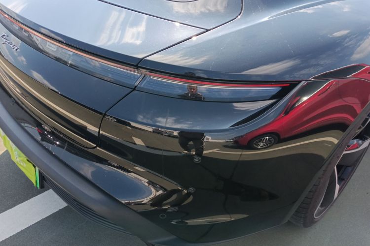 保时捷 2022款 改款 Taycan车身外观9