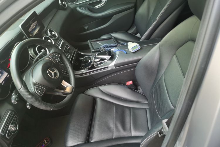 奔驰C级 2016款 C 180 L 运动型局部细节19