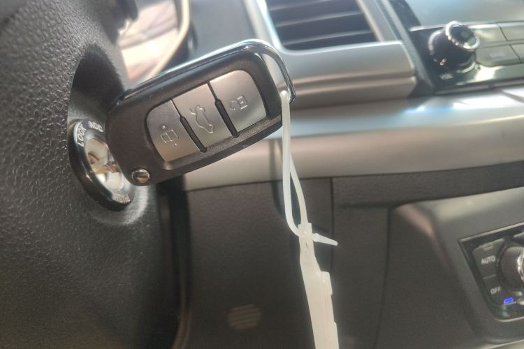 江汽集团 瑞风S3 2014款 1.5L 手动豪华智能型中控内饰7001