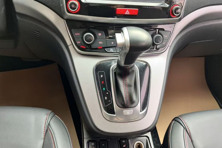 哈弗H6 2017款 蓝标 运动版 1.5T 自动两驱豪华型中控内饰18