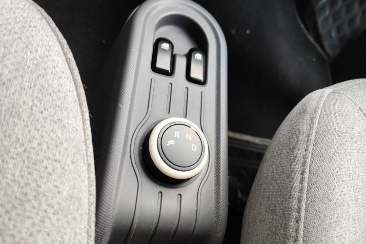 五菱汽车 宏光MINIEV 2022款 马卡龙臻享款 磷酸铁锂中控内饰18