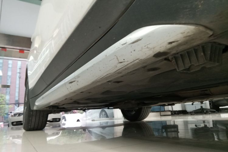 宝马X1 2018款 sDrive18Li 尊享型机舱底盘29