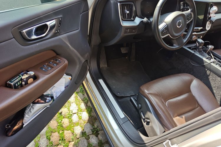 沃尔沃XC60 2020款 T5 四驱智逸豪华版中控内饰7003