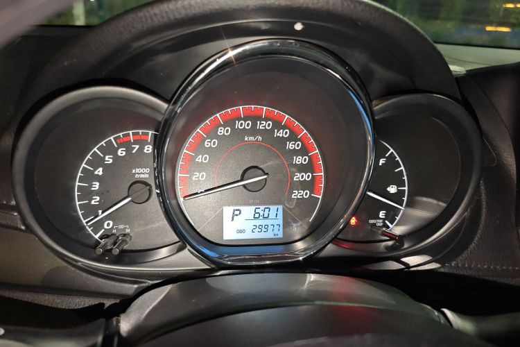 丰田 威驰 2021款 1.5L CVT创行版中控内饰14