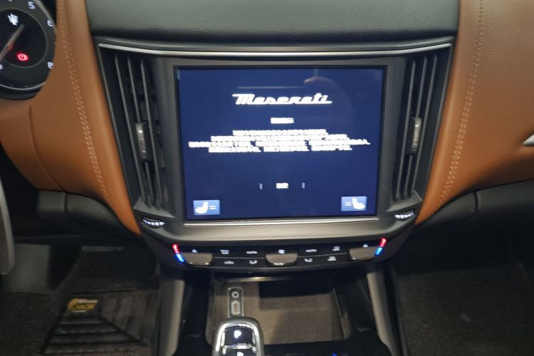 玛莎拉蒂 Levante 2021款 3.0T 标准版局部细节16