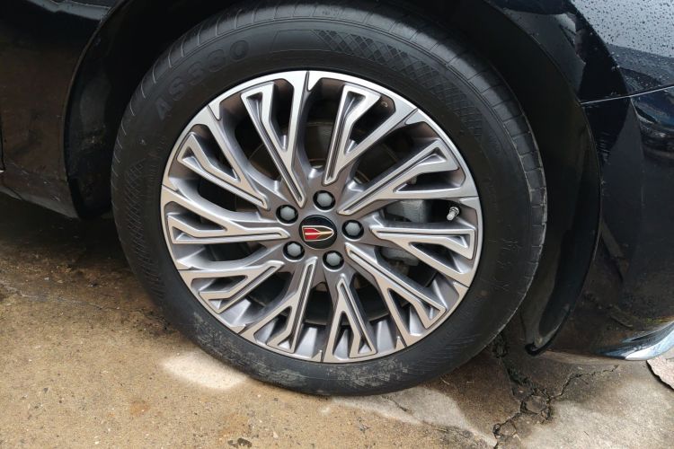 红旗H5 2023款 2.0T 自动智联旗畅版车身外观10