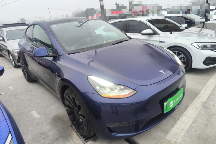 特斯拉 Model Y 2021款 Performance高性能全轮驱动版车身外观3