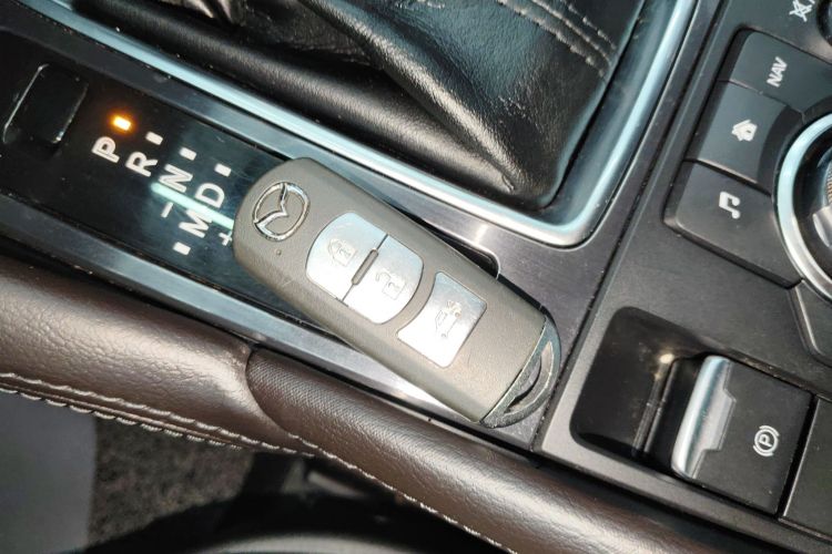 马自达 阿特兹 2017款 2.5L 蓝天运动版中控内饰7001