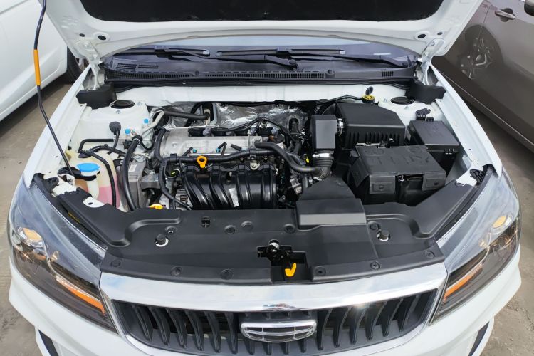 吉利汽车 帝豪 2021款 UP 1.5L CVT舒适型机舱底盘24