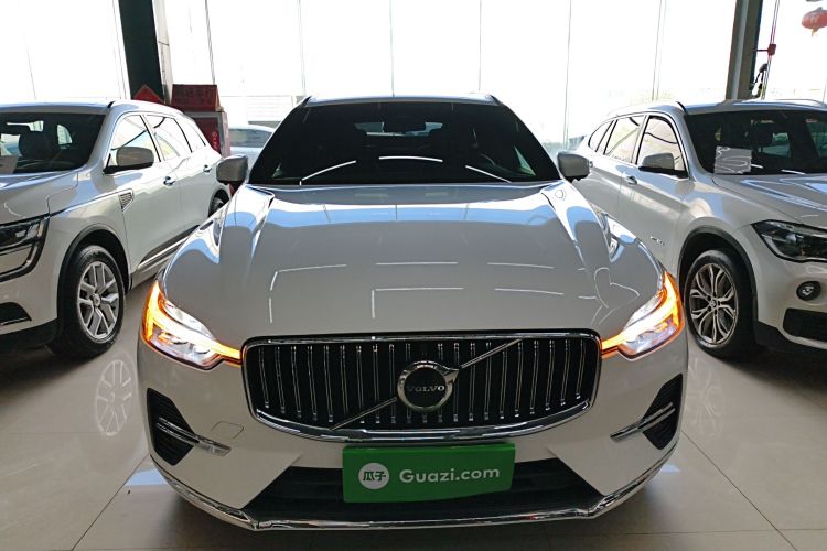 沃尔沃XC60 2022款 B5 四驱智逸豪华版车身外观2