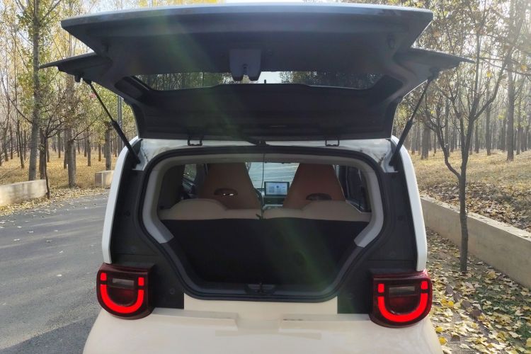 奇瑞 QQ冰淇淋 2024款 205km 圣代机舱底盘23