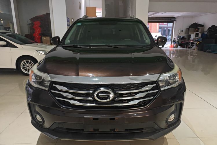 广汽传祺 传祺GS4 2017款 200T 手动两驱精英版车身外观2