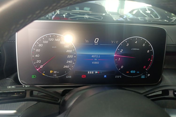 奔驰C级 2022款 C 200 L 运动版中控内饰14