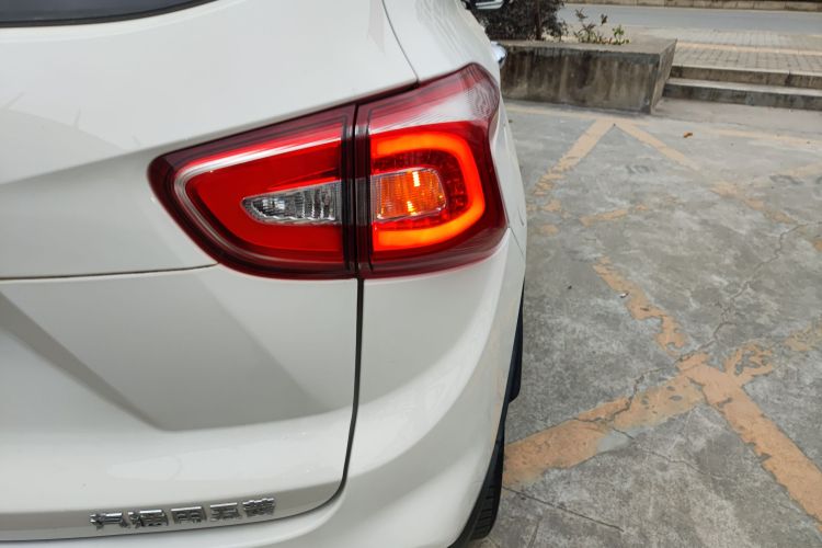 宝骏510 2017款 1.5L 自动时尚型车身外观9