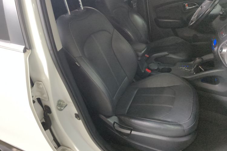 北京现代ix35 2015款 2.0L 自动两驱智能型 国V局部细节41