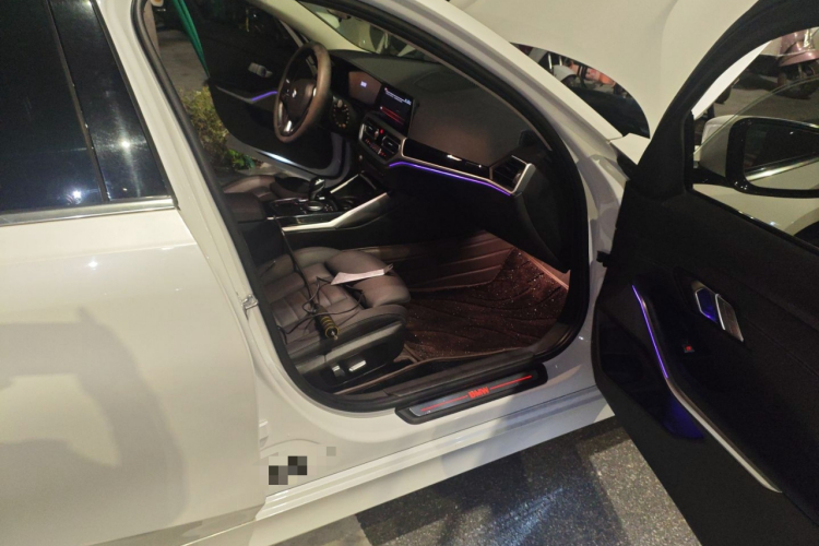 宝马3系 2020款 325Li 首发版局部细节9005