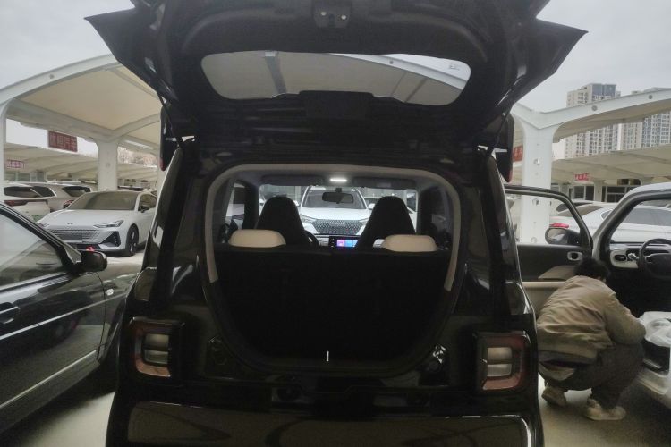 吉利银河 2025款 210km 熊猫卡丁机舱底盘23