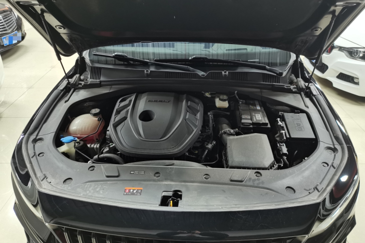 吉利汽车 星瑞 2024款 2.0TD 霄汉版机舱底盘24