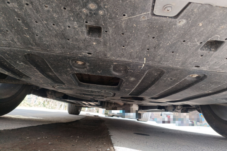 广汽传祺 传祺GS8 2022款 双擎系列 2.0TM 四驱尊贵版 （七座）局部细节9007