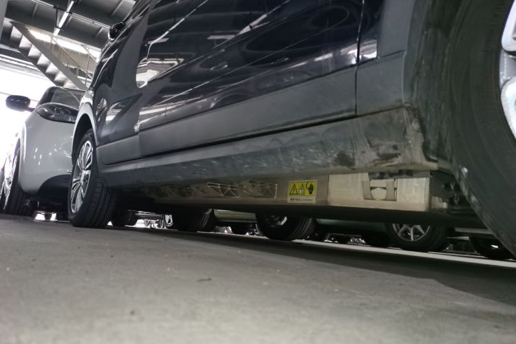 零跑汽车 零跑T03 2021款 400轻享版 三元锂局部细节9001