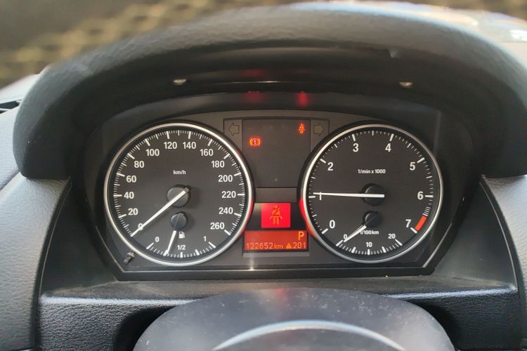 宝马X1 2015款 sDrive18i 领先晋级版中控内饰14