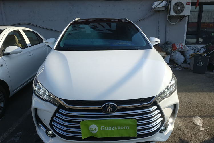 比亚迪 宋MAX新能源 2019款 DM 1.5T 智联致耀型 7座 国V车身外观2