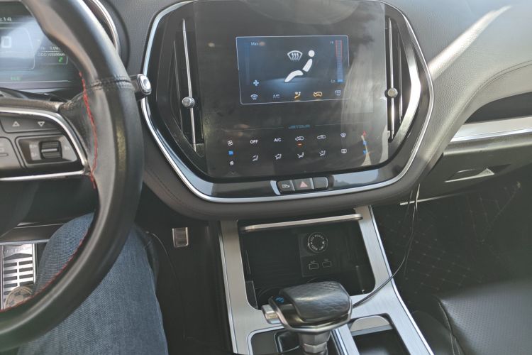 捷途X70 2020款 1.5T DCT悦行版 5座中控内饰16