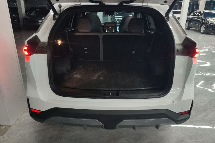 吉利银河 银河L7 2025款 EM-i 115km 探索版机舱底盘23