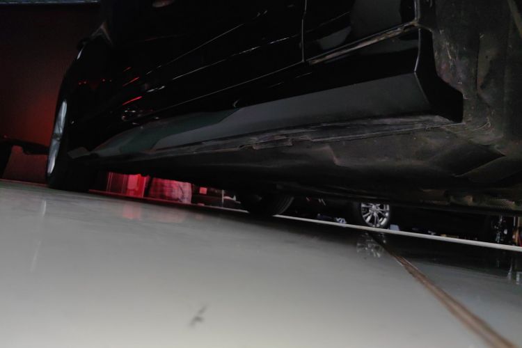 奥迪A6L 2023款 45 TFSI 臻选动感型机舱底盘29