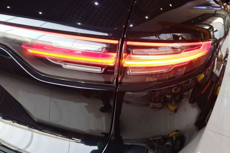 保时捷 2018款 Cayenne 3.0T车身外观9