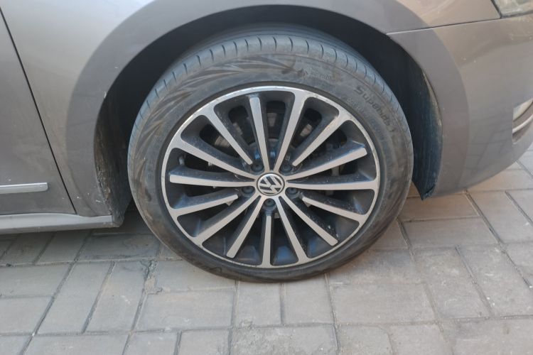 大众 帕萨特 2015款 1.8TSI DSG御尊版车身外观6007