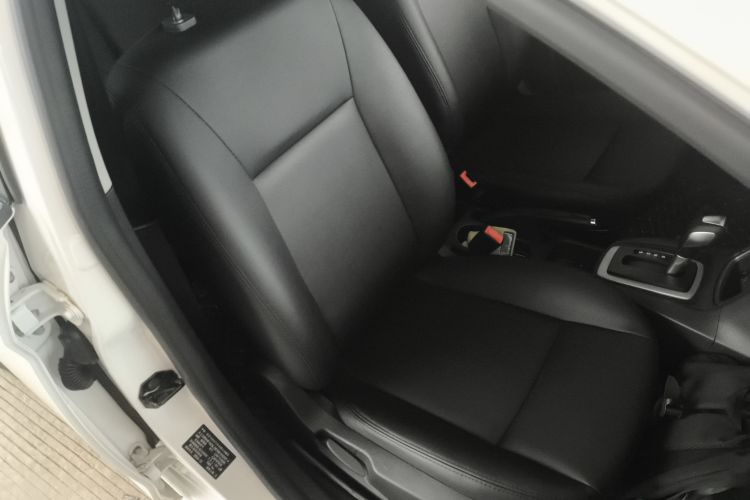 福特 嘉年华 2013款 两厢 1.5L 自动时尚型局部细节41