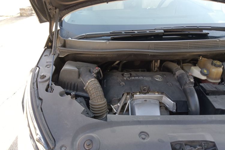 别克GL8 2017款 ES 28T 舒适型 国V机舱底盘25