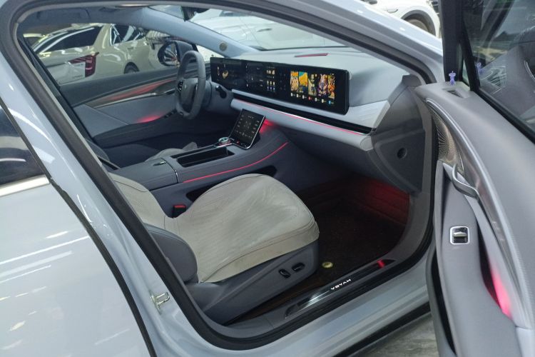 岚图汽车 岚图追光 2023款 四驱标准版局部细节41