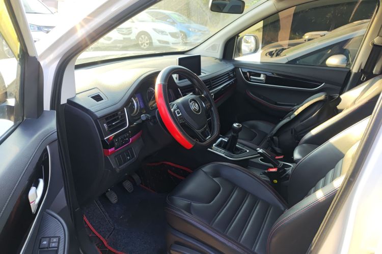 东风风行 风行SX6 2019款 1.5T 手动舒适型 国V中控内饰20