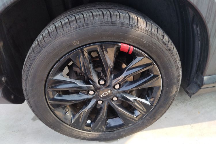 雪佛兰 沃兰多 2018款 Redline 530T 自动纵享版（5+2款） 国V车身外观6003