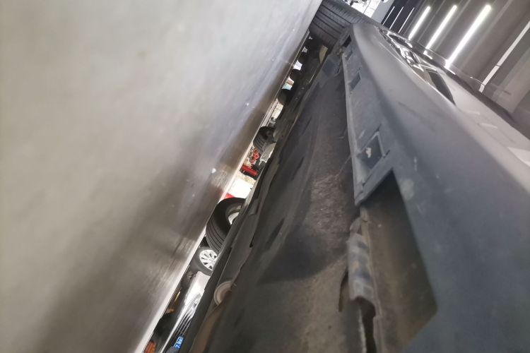 本田 雅阁 2023款 260TURBO 智享版机舱底盘29