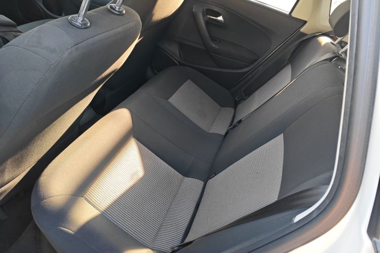 大众 Polo 2016款 1.4L 自动风尚型中控内饰21