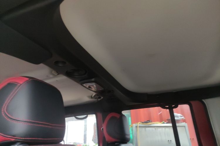 北京BJ40 2021款 2.3T 自动四驱刀锋英雄版至尊型中控内饰22