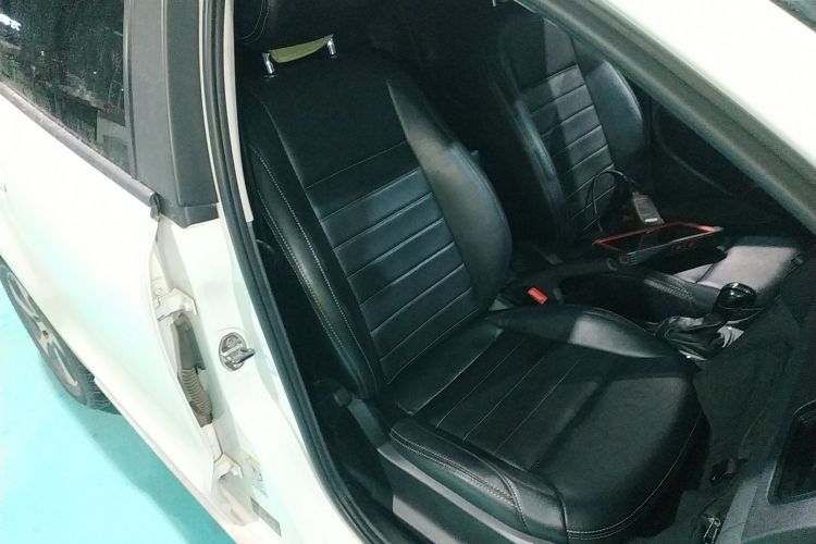 大众 Polo 2016款 1.4L 自动风尚型局部细节41