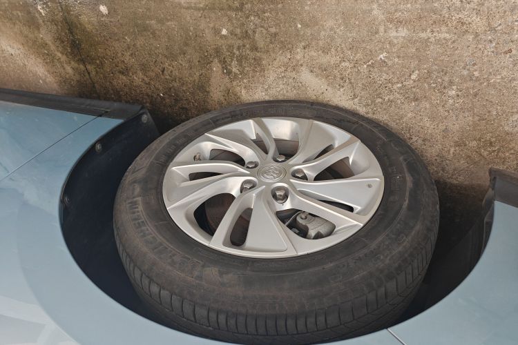 别克 微蓝6 2020款 插电混动 互联时尚型车身外观6007