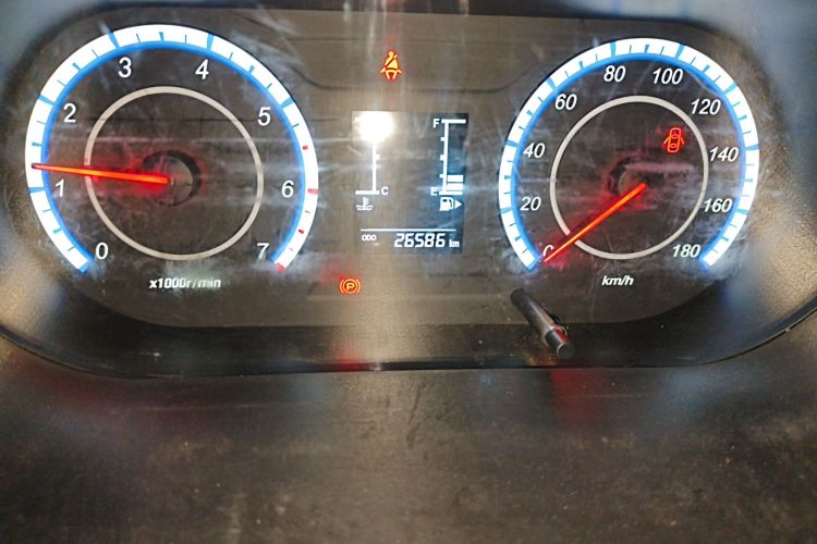 长安凯程 长安睿行M60 2023款 1.5L GDI舒适型客车6/7座中控内饰15