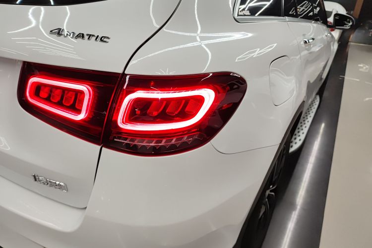 奔驰GLC 2022款 改款二 GLC 260 L 4MATIC 豪华型车身外观9