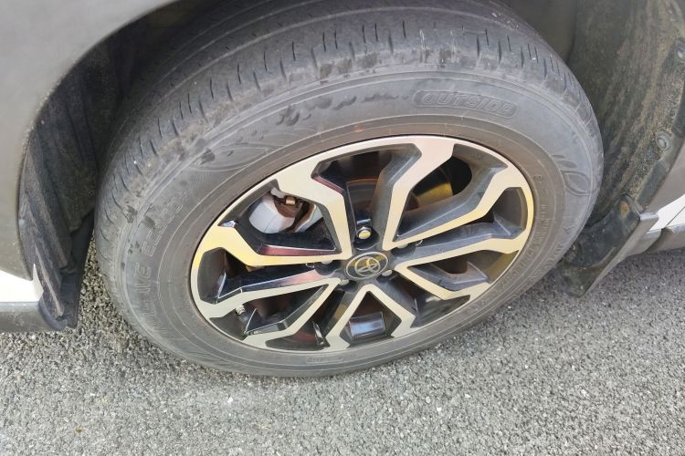 丰田 锋兰达 2022款 2.0L CVT豪华版车身外观6007