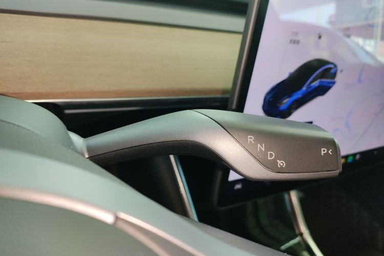 特斯拉 Model 3 2019款 标准续航后驱升级版局部细节18