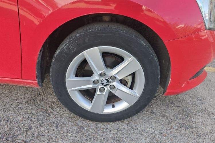 斯柯达 晶锐 2017款 1.4L 自动车享版车身外观6007