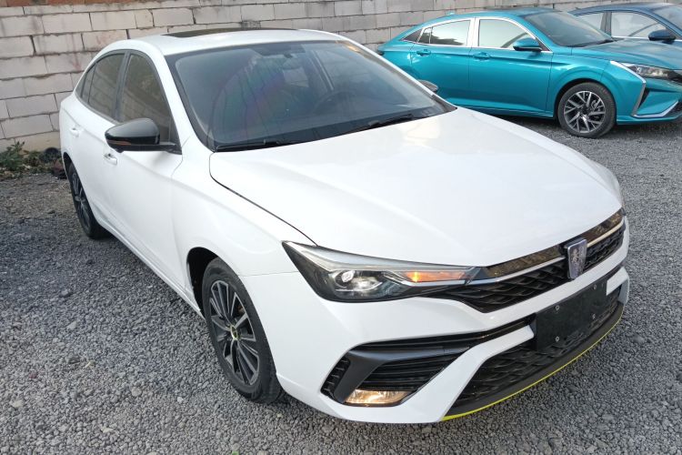 荣威i5 2021款 1.5L CVT钻石版车身外观3