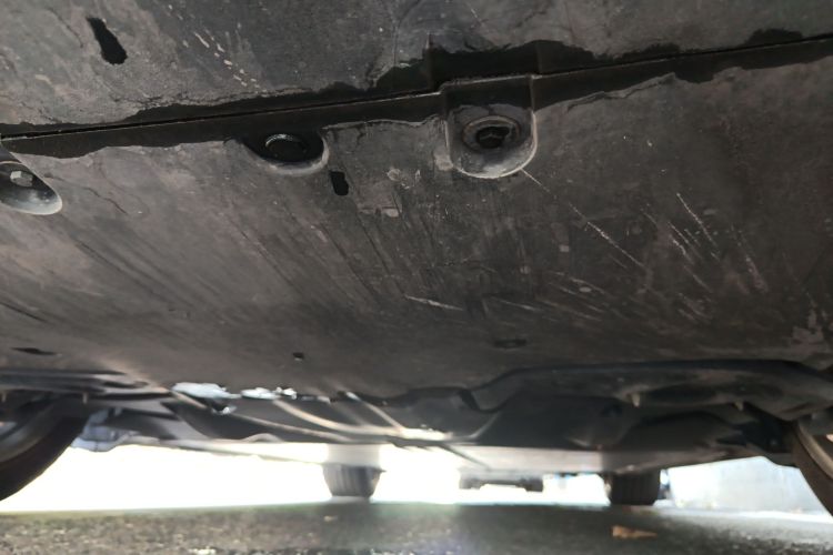 特斯拉 Model Y 2022款 改款 后轮驱动版局部细节9009