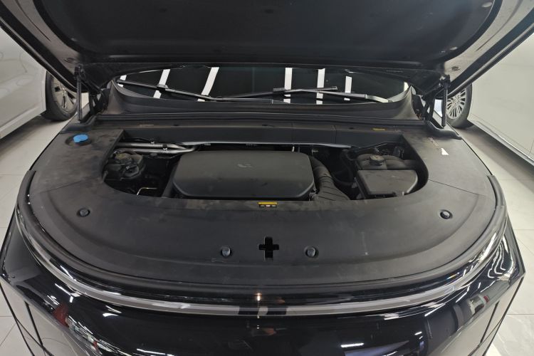 理想汽车 理想L6 2024款 Pro机舱底盘24