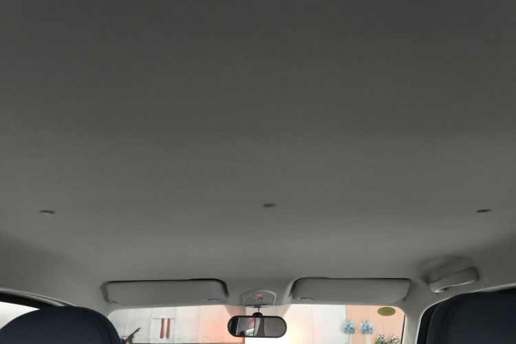 奔腾小马 2025款 222km 闪电马中控内饰22